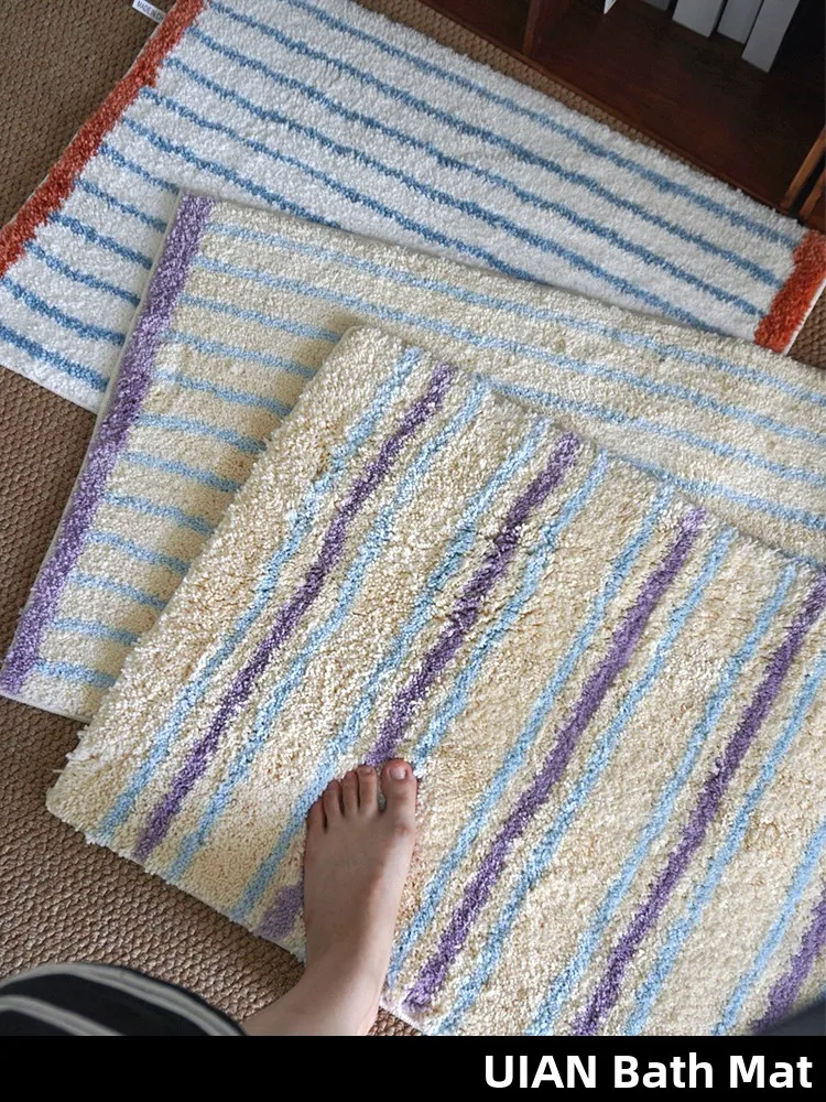 Water Absorbent Non-Slip Bathroom Carpet Bedroom Floor Mat Stripe Pattern Toilet Rug Comfortable Home Textile Floor Mat