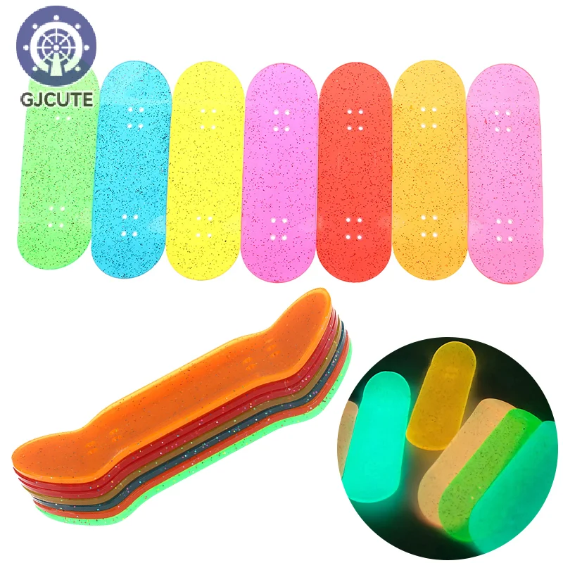 Mini Glow In Dark Finger Skateboard Kunststoff Leuchtende Griffbrett Deck Spielzeug Kinder Stress Relief Spielzeug Kinder Geschenke