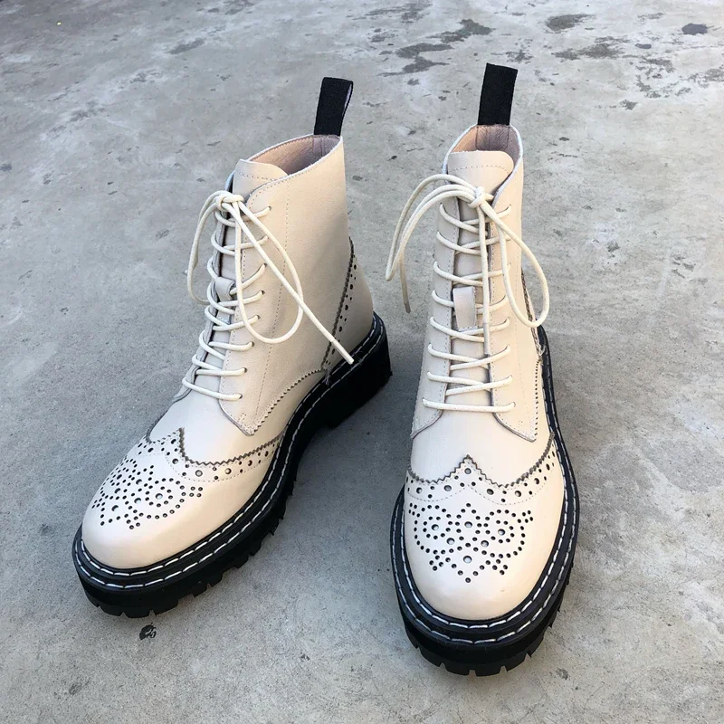 HOT SALE Winter Women Shoess Brock Carved  Boots Platform White/Black Boots Leather Boots for Women Botas Mujer Fall Shoes Women