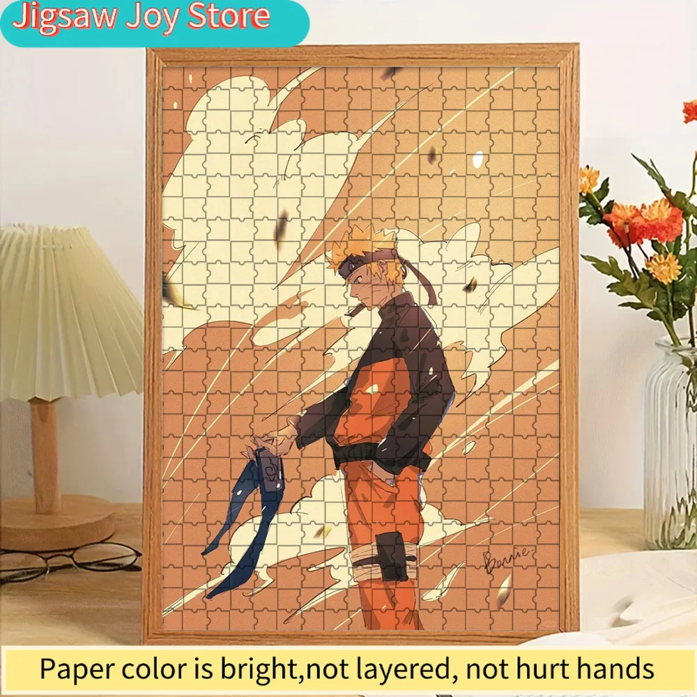 

Премиум-пазл из бумаги с изображением аниме-персонажа Узумаки Наруто в оранжевой одежде, на динамичном абстрактном фоне, с яркой HD-печатью, экологически чистый.