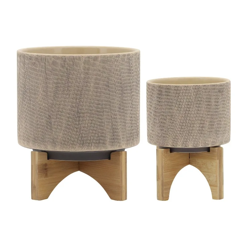 

Mesh Flower Pot with Stand and Drainage Holes - Ideal for Potted Succulents Suitable for Courtyards Living Rooms or Gardens