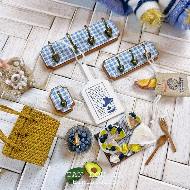 

Миниатюрная игрушка для кукол Bjd, мини-крючок из цельного дерева, модель Bjd Blythe, мини-кухонный крючок, новое украшение для миниатюрного кукольного домика своими руками