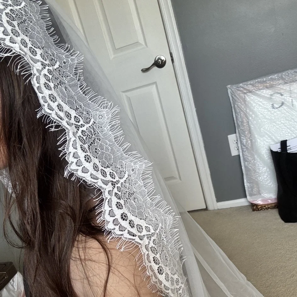 2024 New Eyelash Lace 1.5M/3M Long High-end Bridal Veil White/Ivory Wedding Veil Mantilla Wedding Accessories Veu De Noiva EE006 image 3