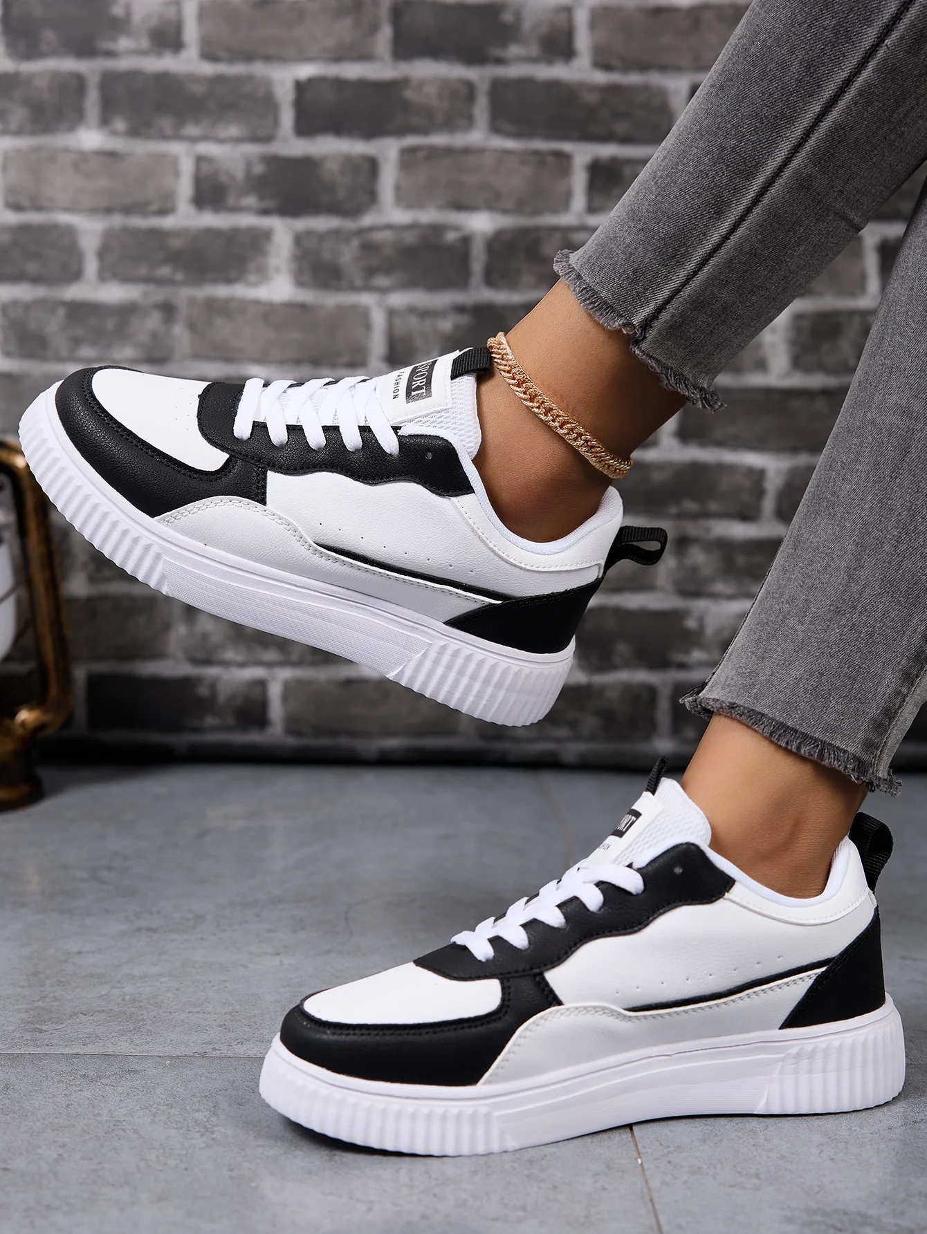 รองเท้าผู้หญิงรองเท้าสเก็ตบอร์ - Women'S Shoes Hey Dude บทวิจารณ์และราคา