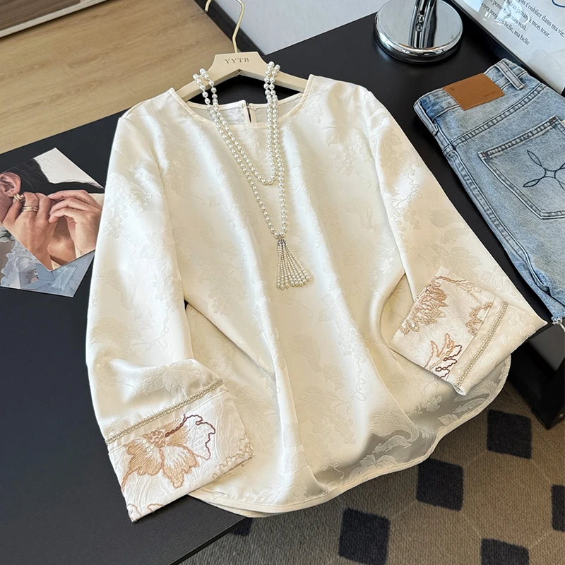 

Женская блузка больших размеров с эффектом похудения, вышитая, из ацетатного атласа, с цветочным узором, новинка весны, для повседневной носки