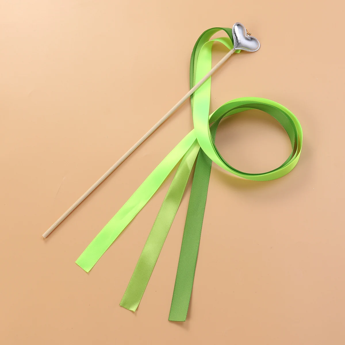 

2pcs Loving Heart Colorful Ribbon Sticks Fairy Sticks Ribbon Streamers Wands Wedding Party Stick Party Favors (Green, Loving Hea