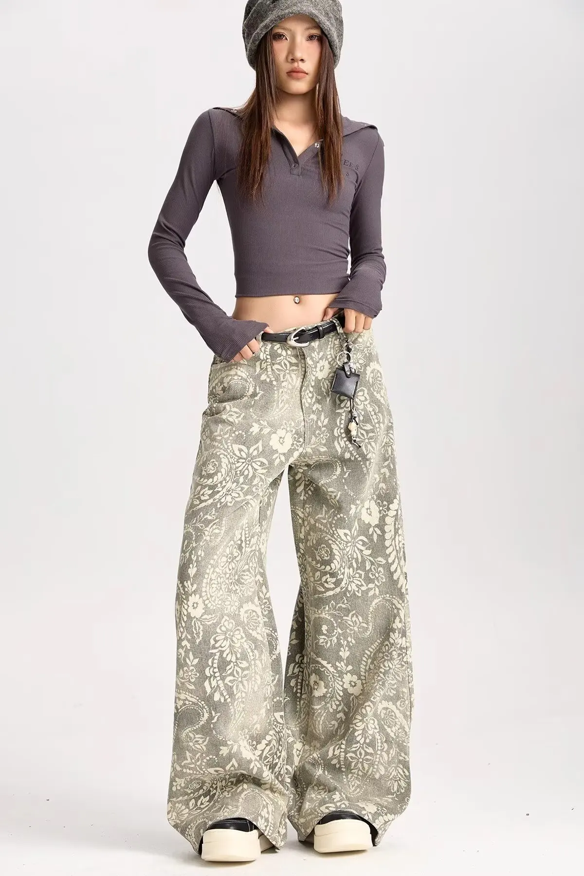 

Новые широкие джинсы в американском стиле с принтом в стиле ретро и подходят для мужчин и женщин, свободные уличные брюки в пол.