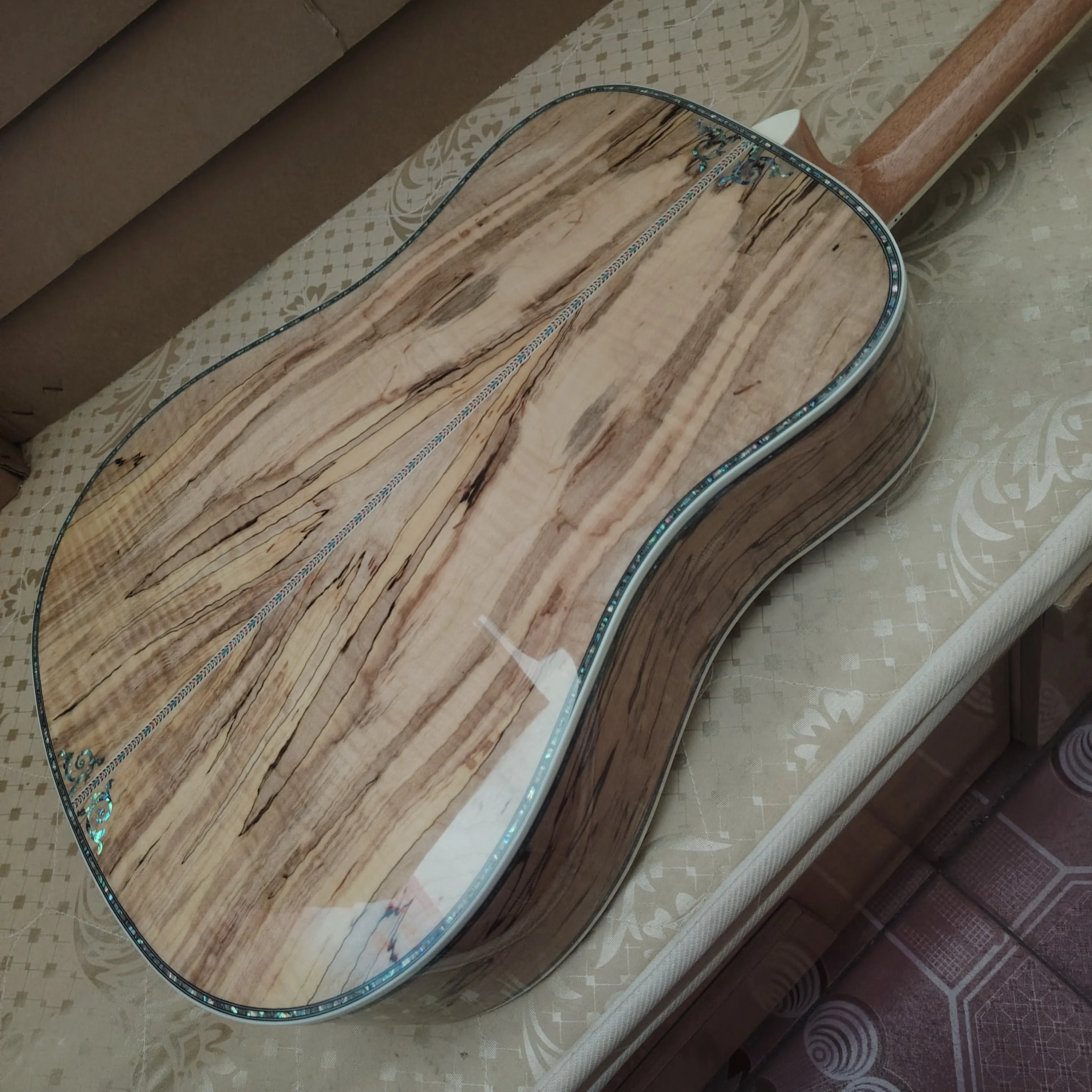 High Quality In Stock Luxury Version Decayed Wood Flame Maple Veneer Acoustic Folk Guitar, Fast Shipping From Local Warehouse In The United States
