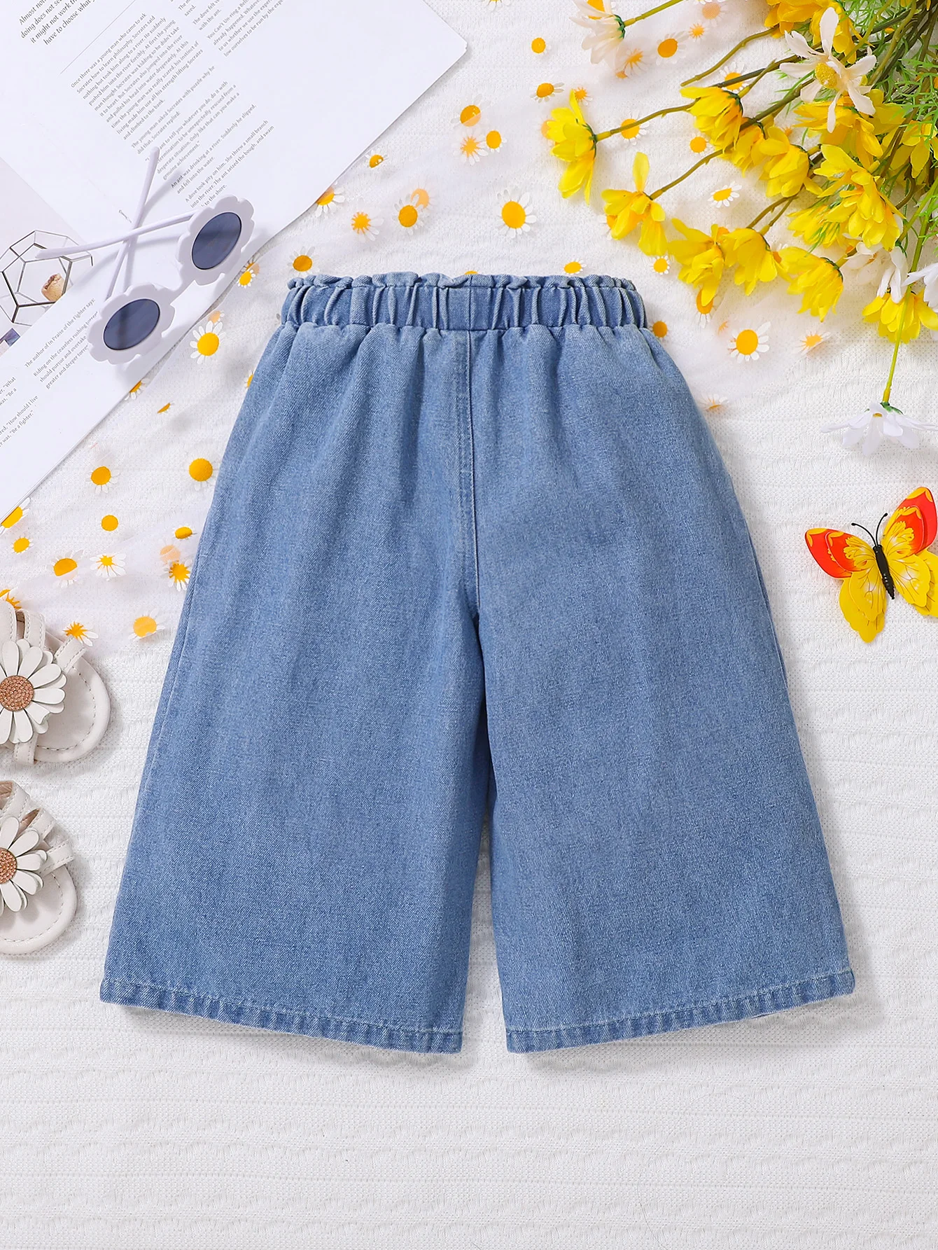 Girls Straight Leg Jeans with Butterfly Elastic Waist for Spring And Autumn Seasonal Wear Comfortable Fit Kids' Denim Pants