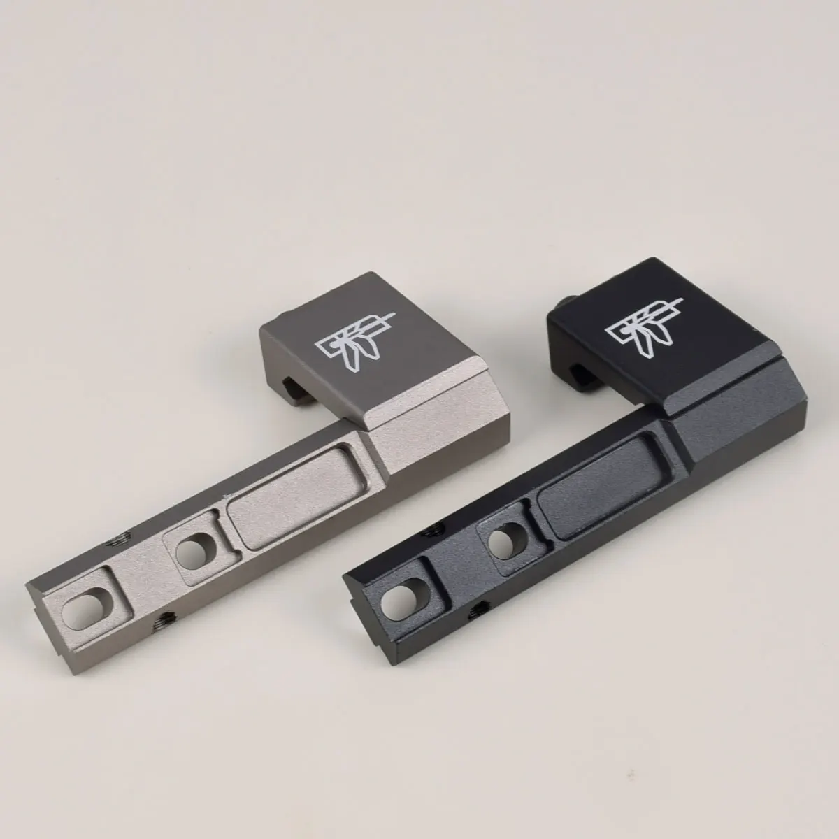 Night Hunting Light Offset Mount for Surefire M300 M600 M300V Tactical Scout Weapon Flashlight on 20mm Picatinny Rail
