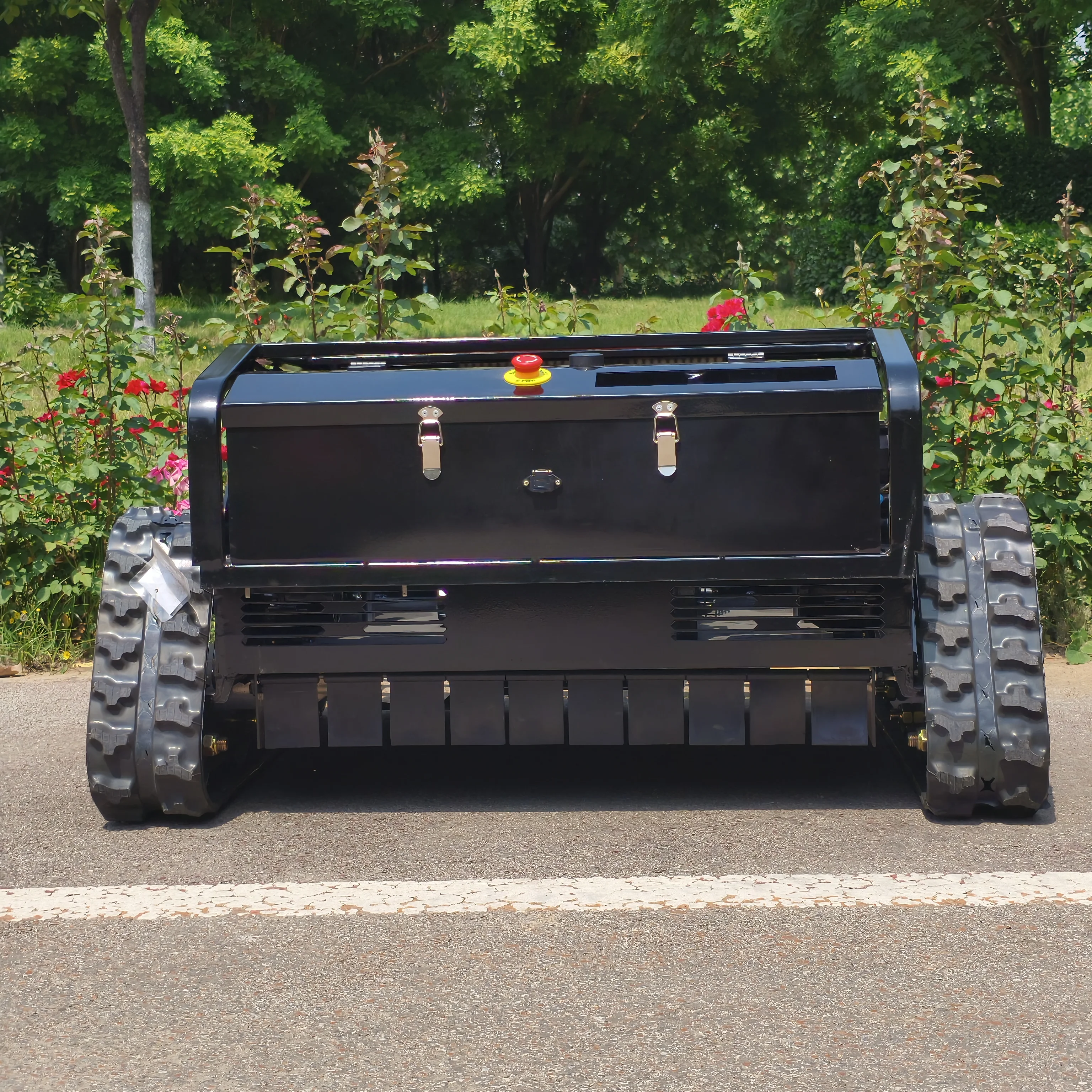 

User-friendly Safe lawn mower automatic robot Brushless motor 3800㎡/h Support customization Comply with EPA, EUR 5 standards