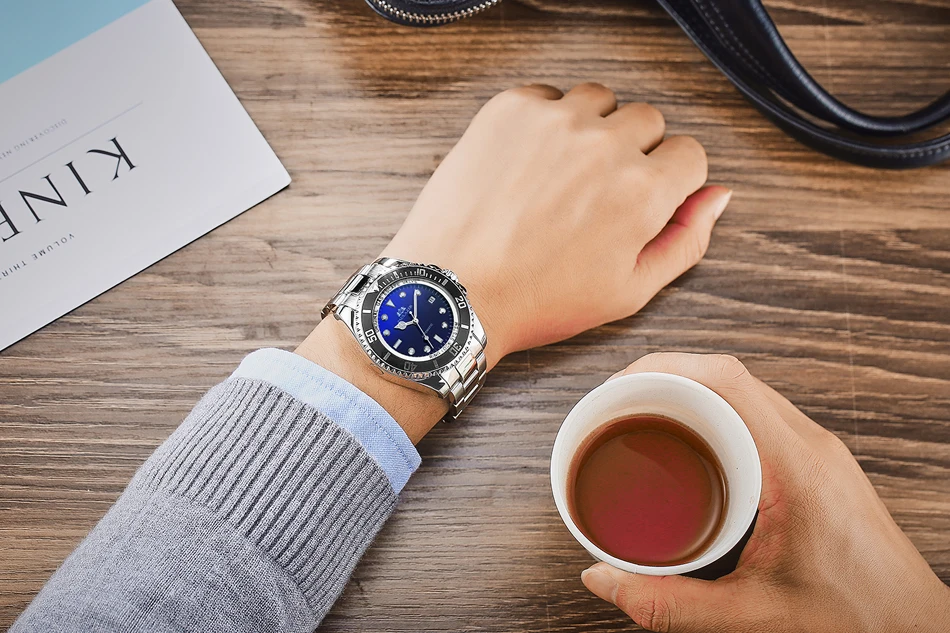 Orologio da uomo d'affari con cinturino meccanico automatico a carica automatica in acciaio inossidabile con sfumatura oro argento nero quadrante blu data