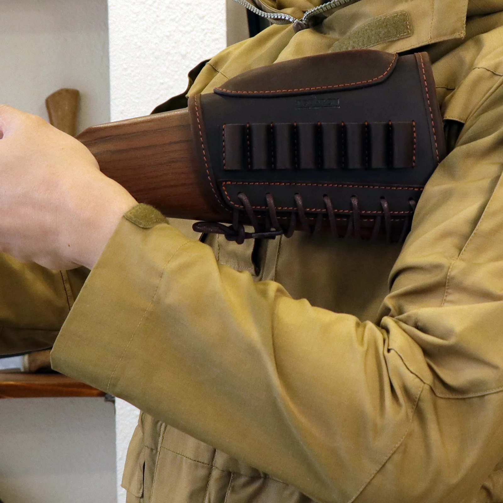 Tourbon taktisches Gewehr Gesäß Wangen auflage Riser Echt leder Schusswaffen Munition patronen Halter Träger Jagd zubehör – Detail 23