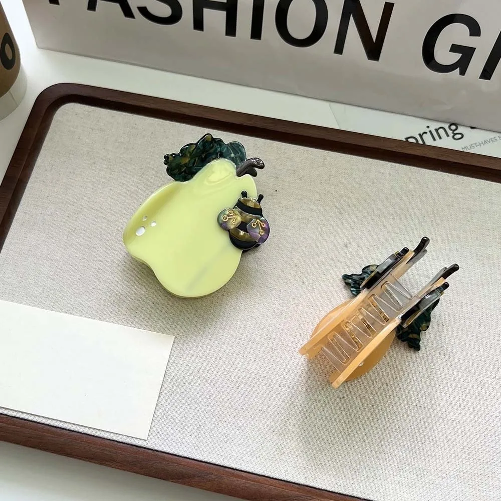 

Модные водонепроницаемые заколки-крабы в корейском стиле с дизайном пчелы и груши, из ацетатного акрила, аксессуары для волос, подарки