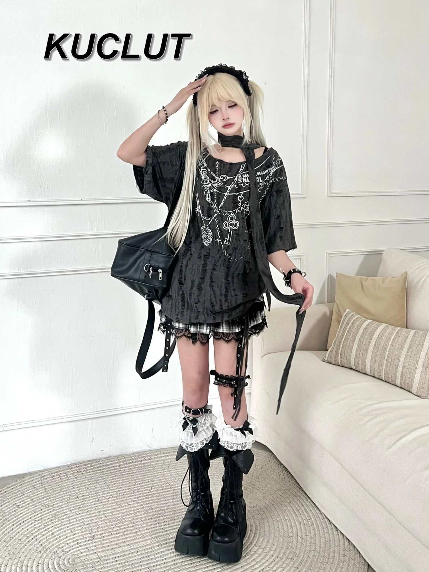 T-shirt con spalle scoperte con stampa sottocultura primavera autunno T-shirt casual con protezione solare Top larghi a maniche lunghe per donna in stile giapponese