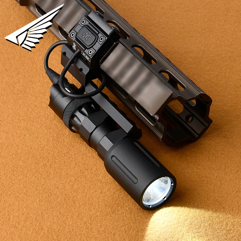 

Surefire PLH-V2 1300Lumen LED Powerful Flashlight Metal PLHv2 Scout WeaponLight For 20MM Picatinny Rail Hunting Airsoft