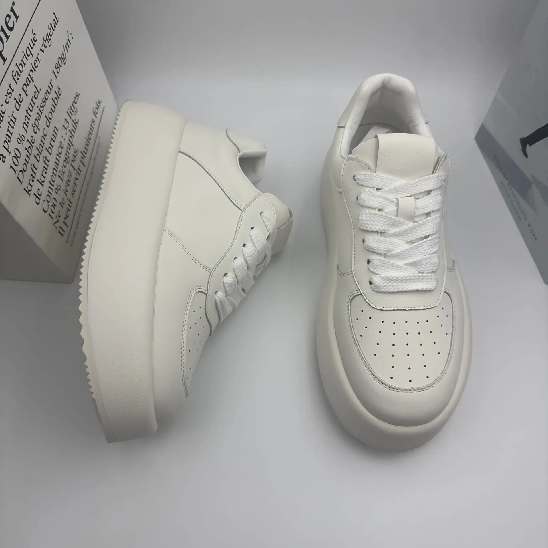 Chunky Sneakers Mens Designer Soft Sole White Shoes Fashion Casual Microfiber Leather Height Increased Flat Platform Board Shoes