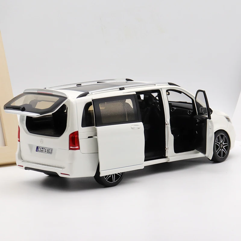 Norev 1:18 Scale Mercedes-Benz V-Class Amg V260 Mpv White Metal