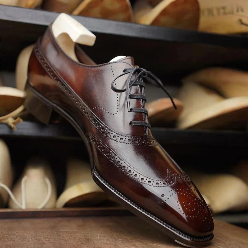 Sapatos Brogues clássicos para homens, marrom, preto, cabeça quadrada de negócios, Oxford esculpido, sola vermelha com cordões, sapatos masculinos