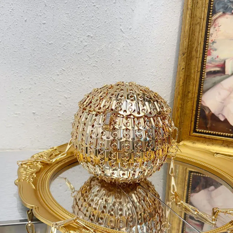 

Metal spherical bag niche design high sense gold iron dinner bag messenger bag