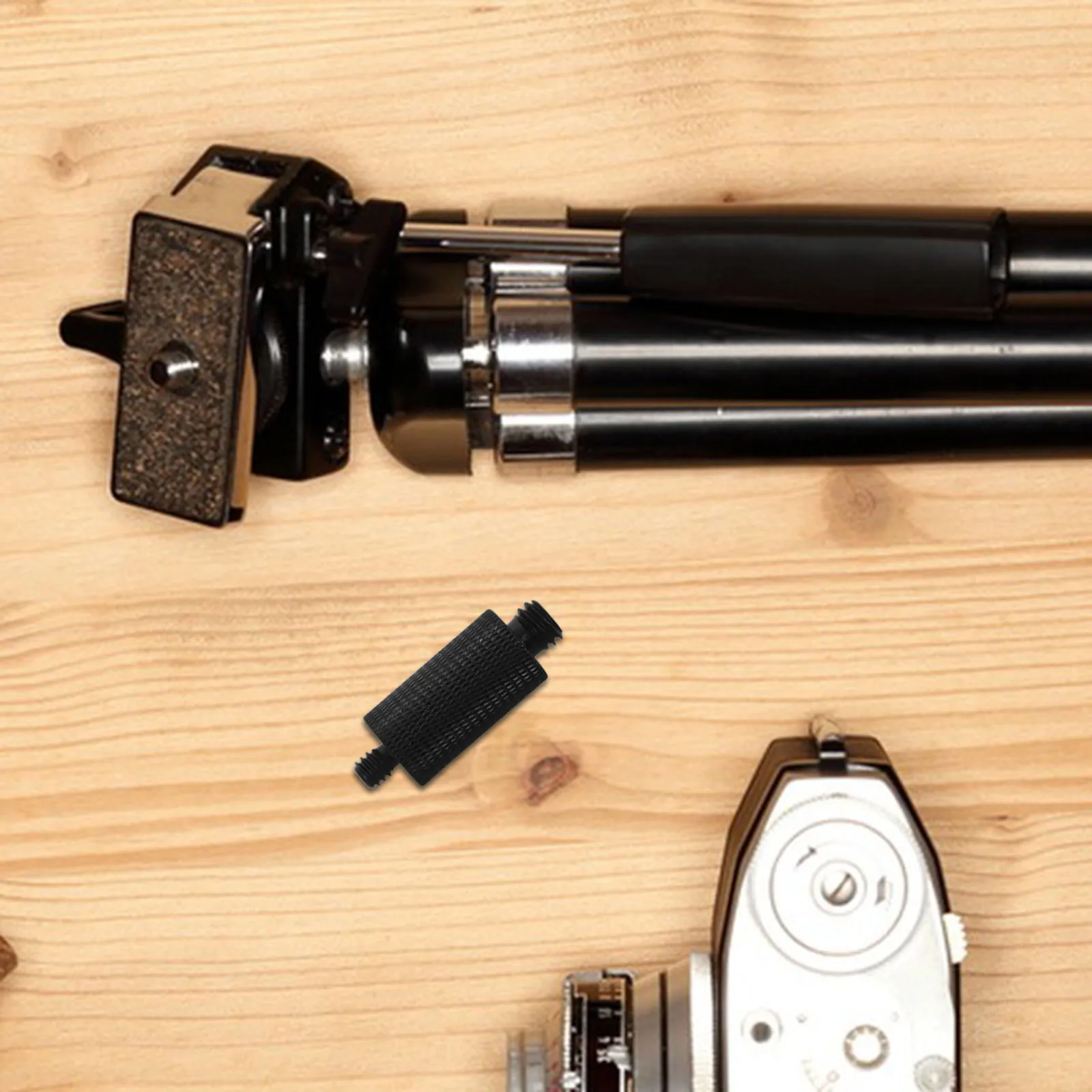 

Aluminum Alloy Tripod 1/4 Male To 3/8 Male Microphone Camera Flash Mount Converter Screw For Live Streaming Studio Recording