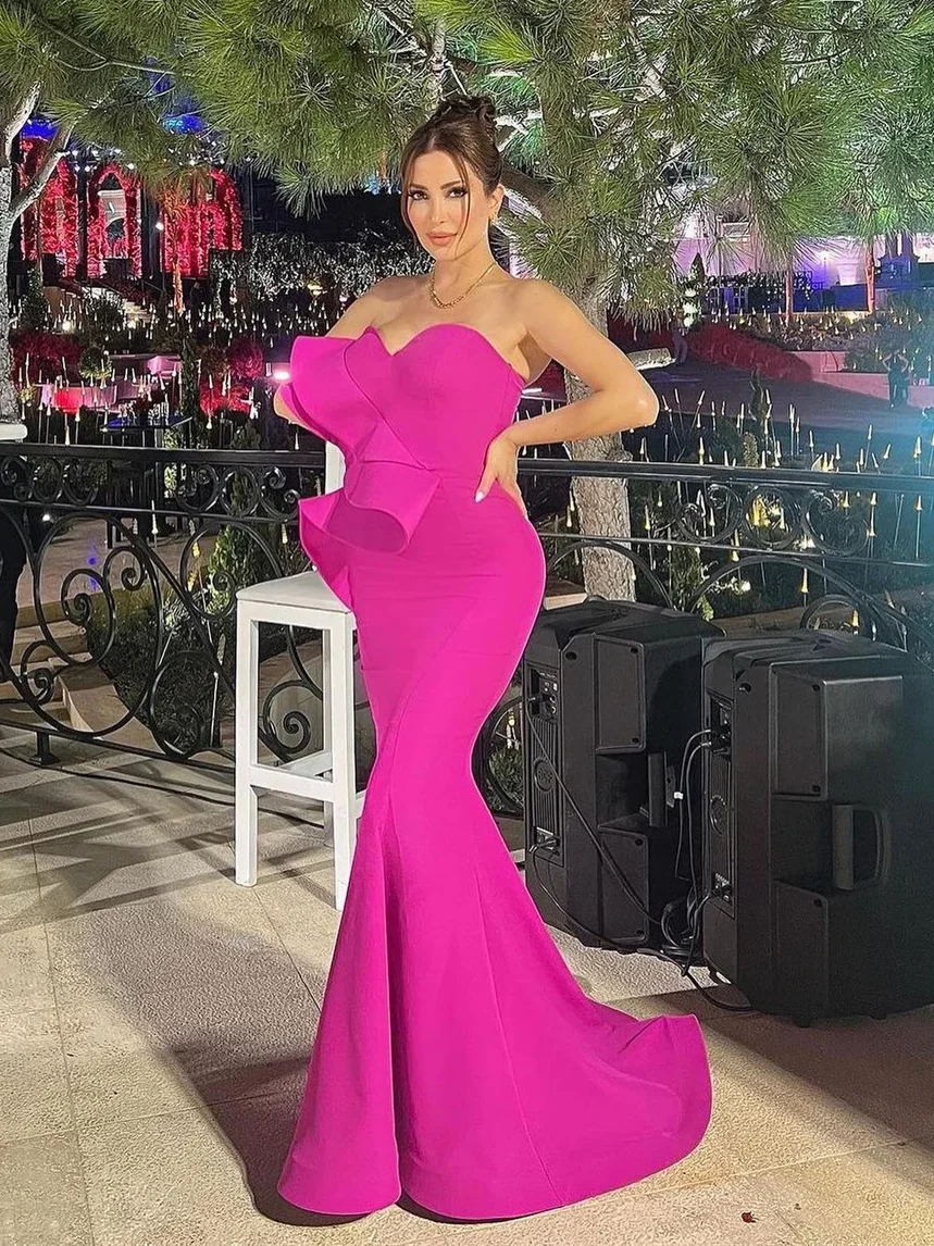 Prom Dresses Elegant Strapless Mermaid Party Dress Floor Length Sleeveless Backless Satin Ruched Formal Evening Gowns فستان