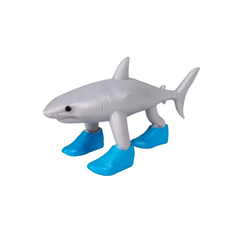 Nuevo producto transfronterizo, estatuilla extranjera AI Shanhaijing, todas hechas de palos de madera Tralala con zapatos, modelo de estatuilla de tiburón