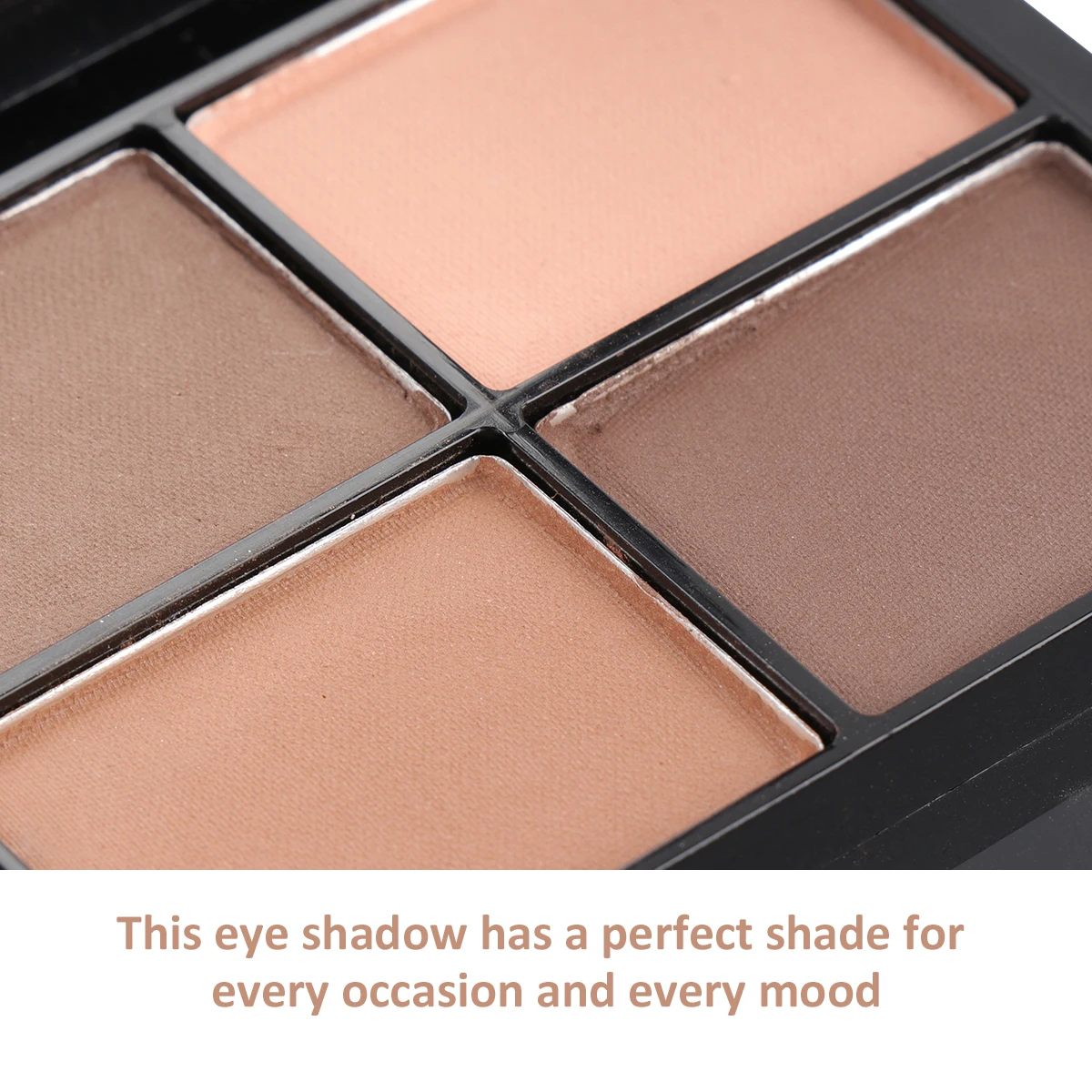 

4 Colors Matte Eyeshadow Palette Long Lasting Silky Shine No Dye Eye Shadow For Party Use 7X7X1Cm (Mirror Sponge