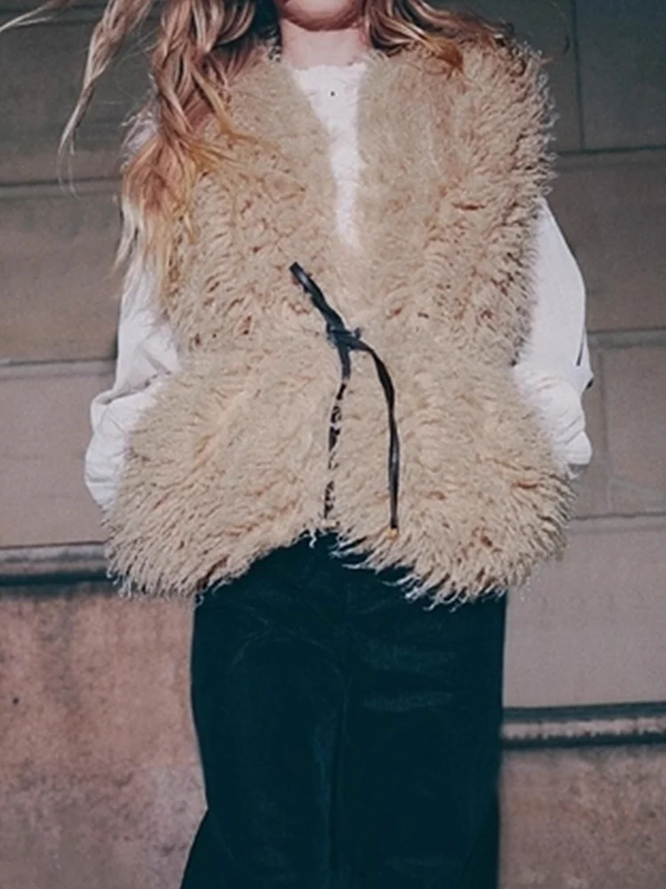

European and American style autumn new women's casual temperament simple round neck sleeveless with belt plush vest jacket