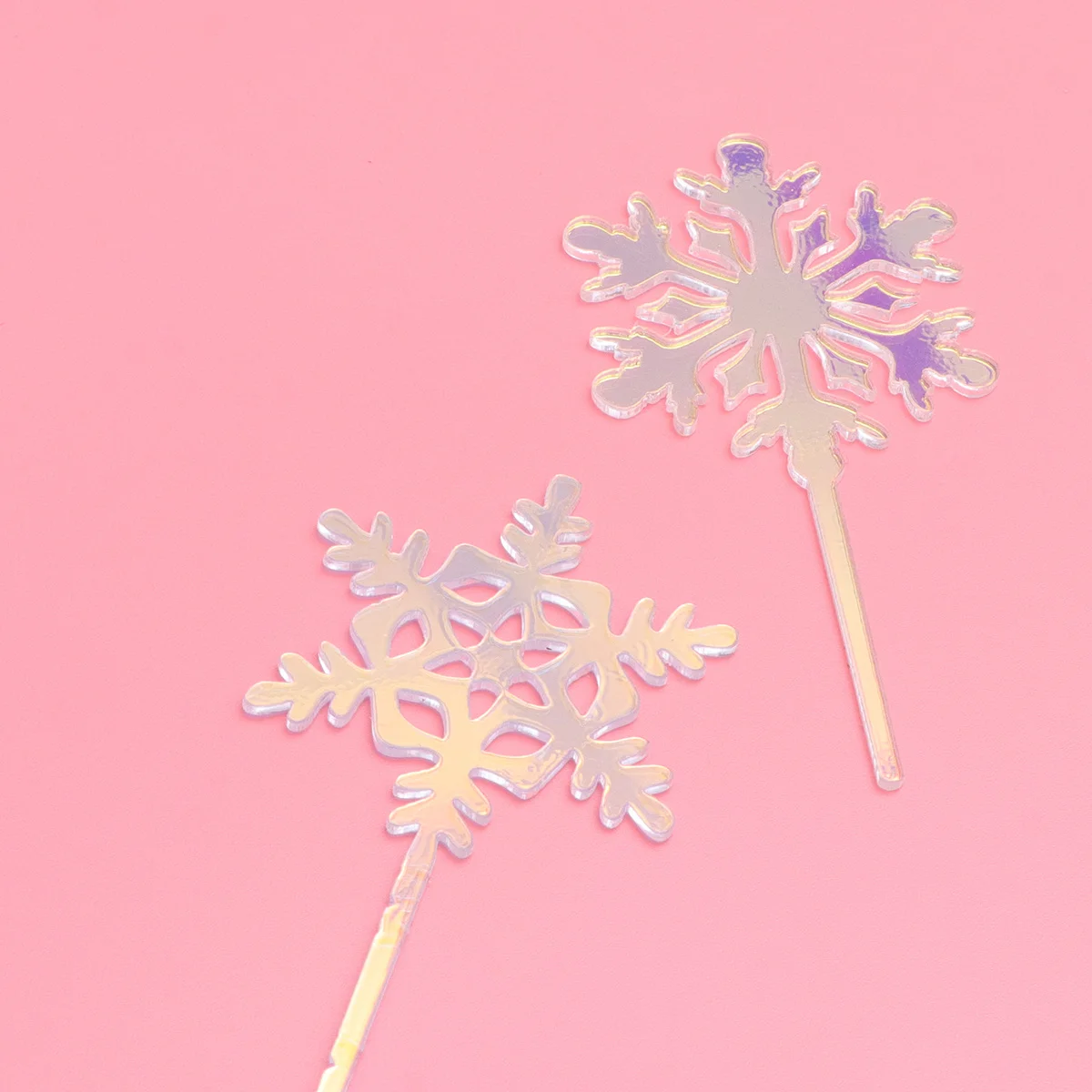 

12Pcs Christmas Snowflake Cake Toppers Elegant Acrylic Picks for Birthday Wedding Party Dessert Decoration Snowflake Toppers