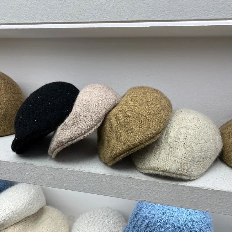 قبعة متماسكة من مزيج الصوف للنساء لخريف وشتاء، قبعة رسام بيريه دافئة مطرزة، قبعة صغيرة بنمط منقوش مخطط