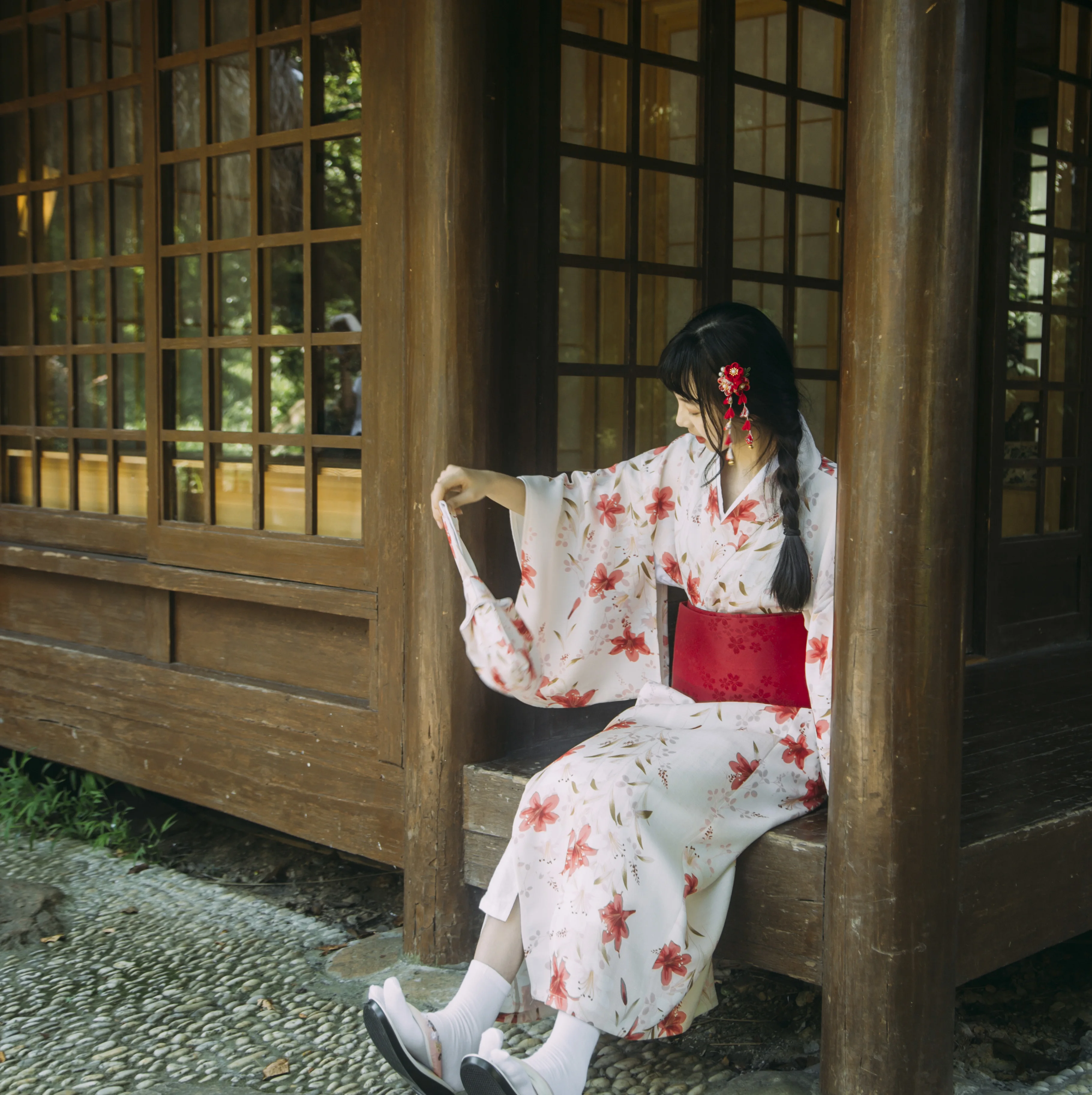 Kimono Jepang wanita pakaian Formal tradisional dimodifikasi Kimono Lily Jepang Yukata fotografi pengambilan foto