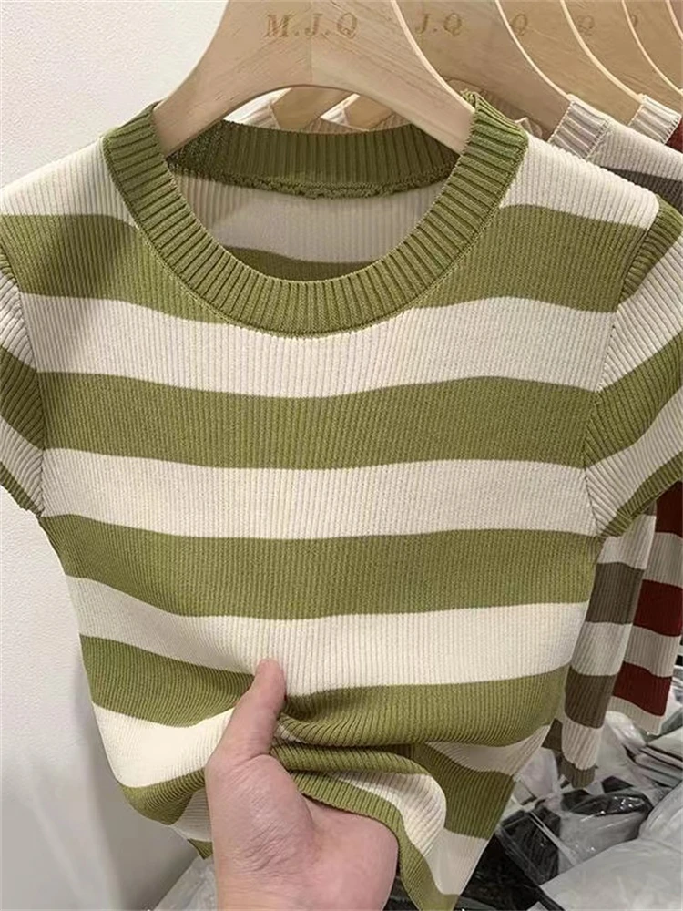 

Color Block Ice Silk Stripe Knitted Top Women's Short Sleeve Slim Fit Base Shirt Korean Style Commute Fashion Polyester Fiber