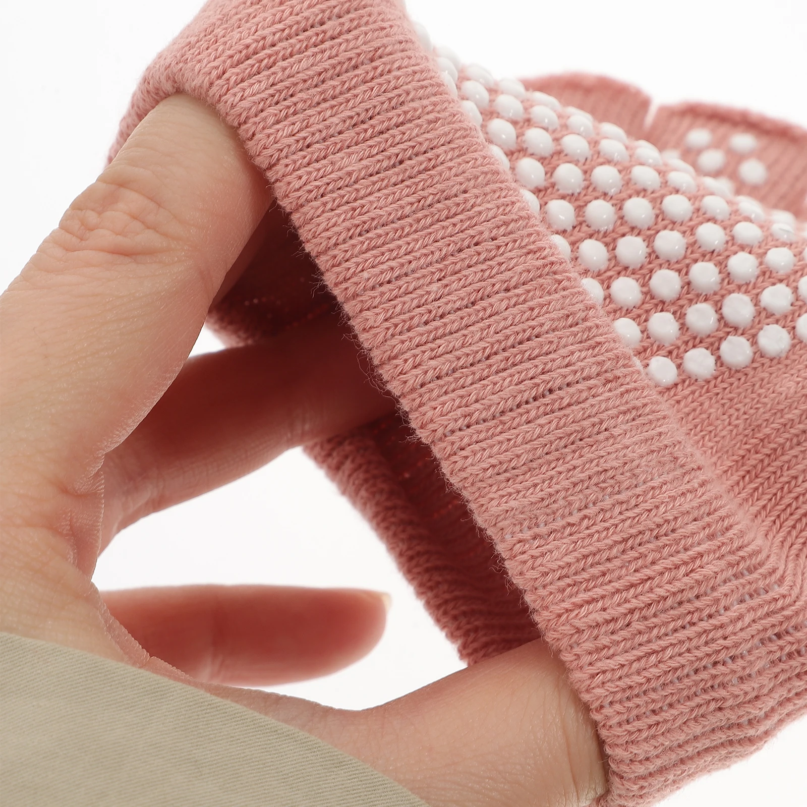 

1 Pair Non-Slip Breathable Knit Fingerless Workout Fitness Gloves Half Finger Gloves For Exercise Training Gym Pink