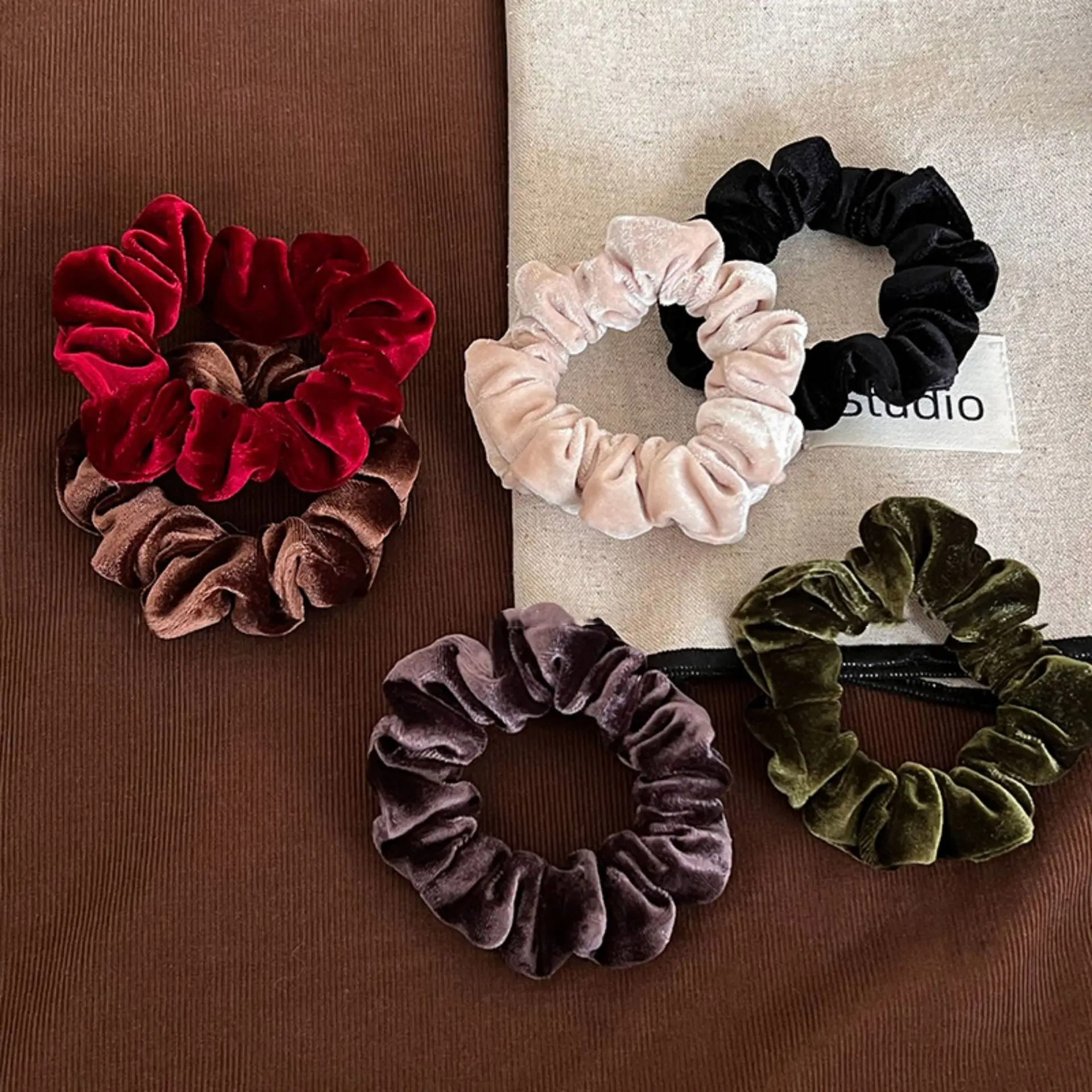 Retro Skinny Velvet Hair Ties For Women Chic Solid Stretchy Elastic Head Bands Basic Hair Rings Scrunchie For High Ponytail/Bun