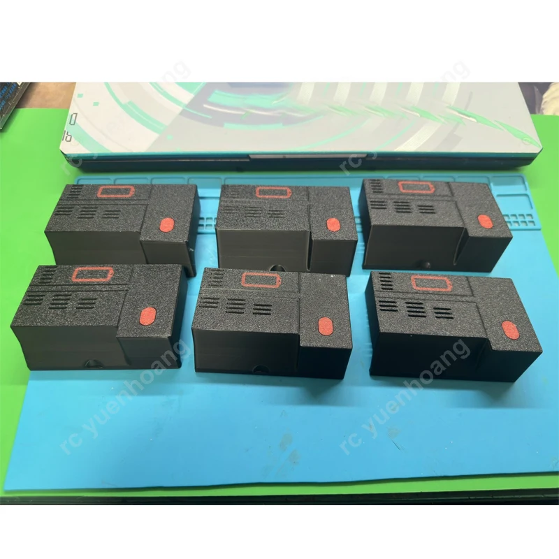 1PCS For Huina 593/594 RC Excavator Raised Battery Compartment Cover 3D Printed Heightened Hatch Shell Non-destructive Mod Parts