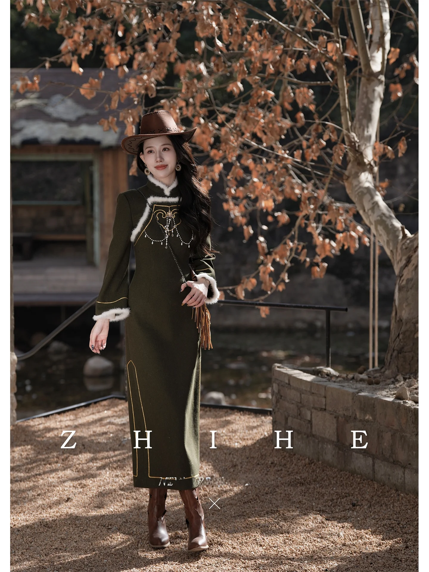 

Ele Woolen Dr with Squirrel Fur Decoration Slimming Waist Design by Wu Yan He Chinese Sle Women's Dr