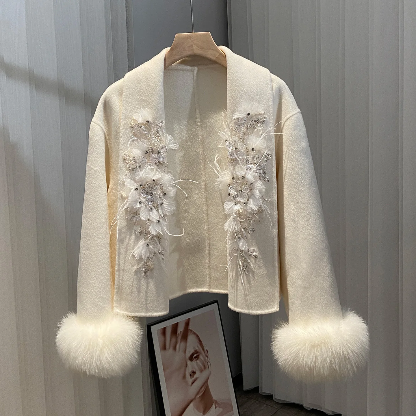 

2025 New Fashion Women Winter Natural Real Fox Fur Coat Wool Woolen Jacket Cusual Ladies Embroidery Outerwear