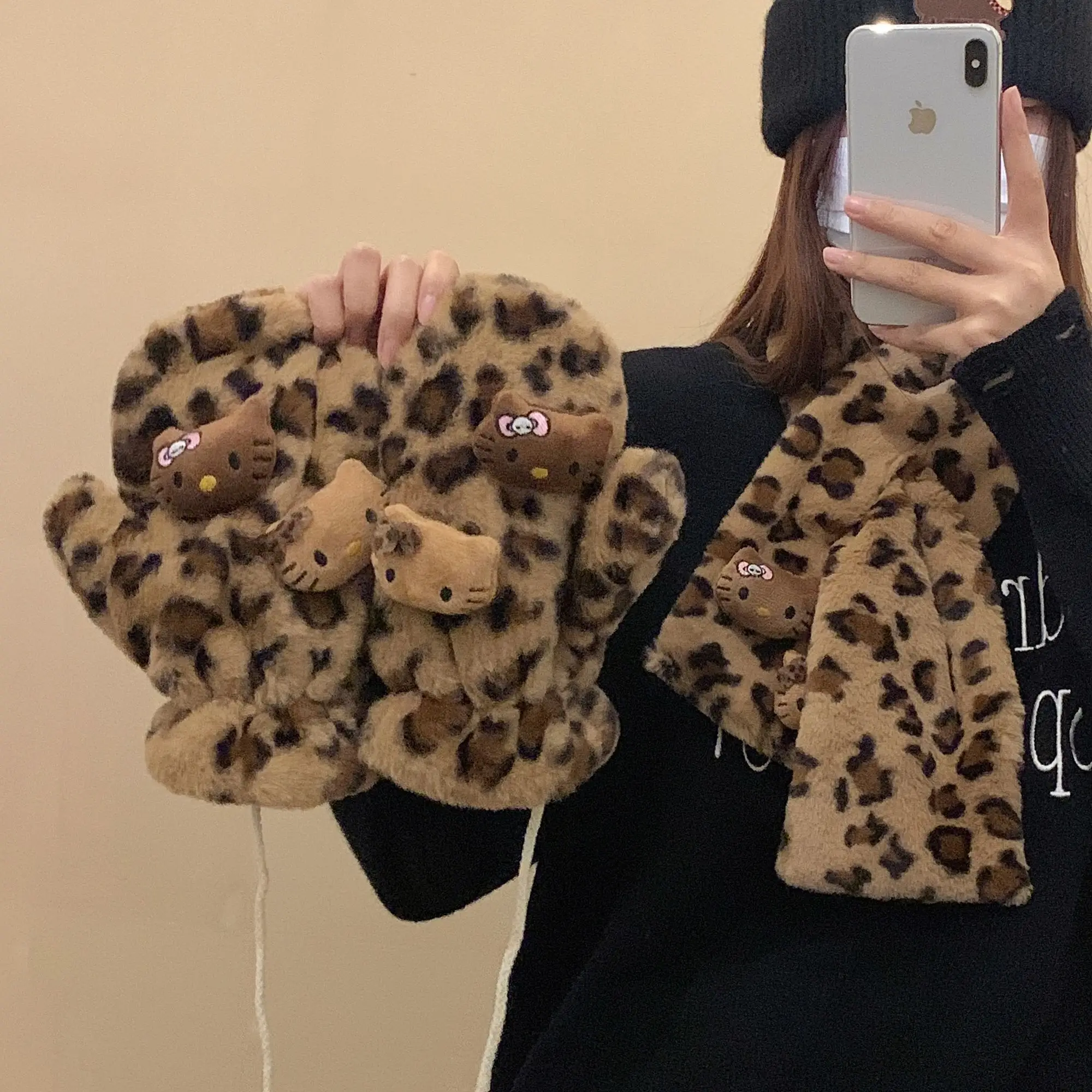 Sanrio estampado de leopardo Hellokitty Y2k bufanda de felpa guantes Anime manopla pañuelo Otoño Invierno guantes cálidos lindo gatito bufanda