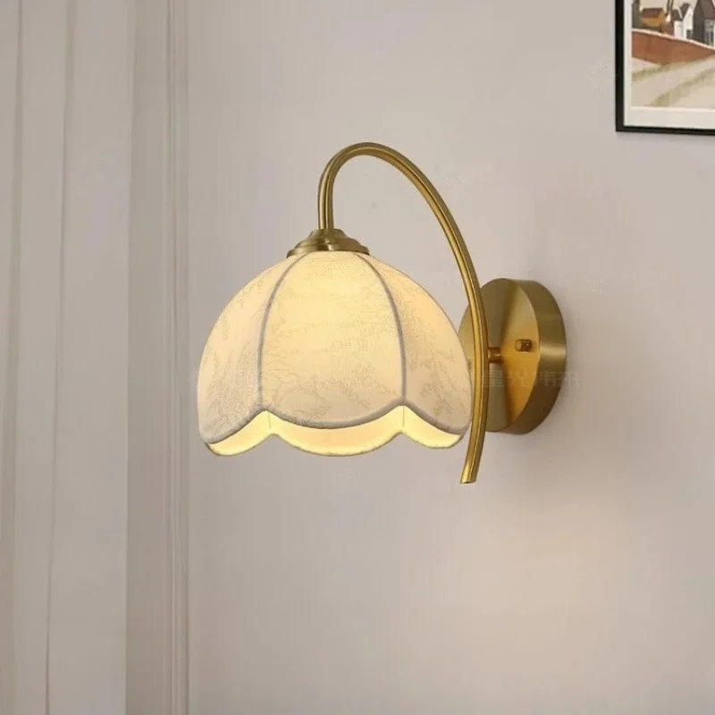 French Style Wall Sconce Wall Lamp Lace Fabric Petal Lampshade Bedroom Bedside Corridor Aisle Home Decor Lighting