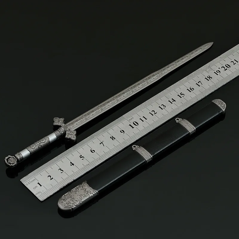 18 cm Neue Film- und Fernsehfigur Umfang Metall Handwerkskunst Modell Requisiten Desktop-Dekoration Ornamente Weihnachtsgeschenke Spielzeug