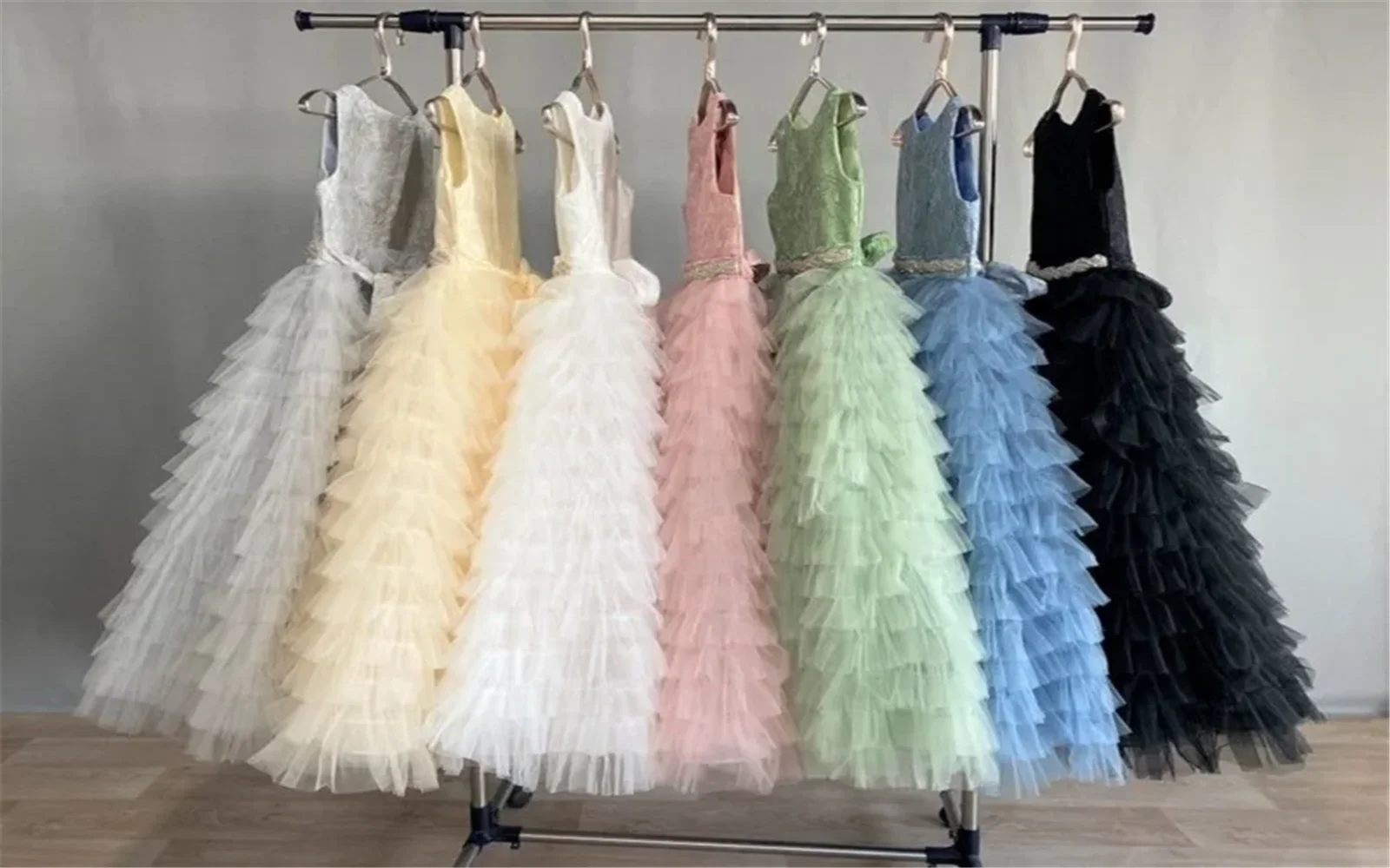 

First Communion Dresses Formal Princess Dress Layered Flower Girl Dress Wedding Party Junior Bridesmaid Kids Birthday Present