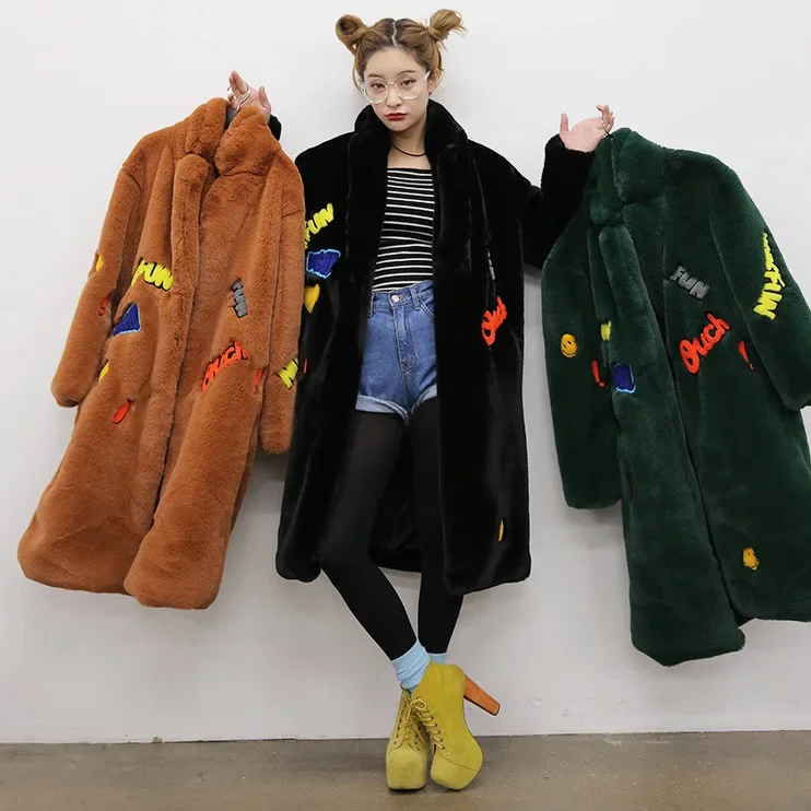 Graffiti Lapel Faux Fox Fur Long Coats Women Winter Fluffy Coat 2024 New Long Sleeve Plush Jacket Artificial Overcoat Streetwear