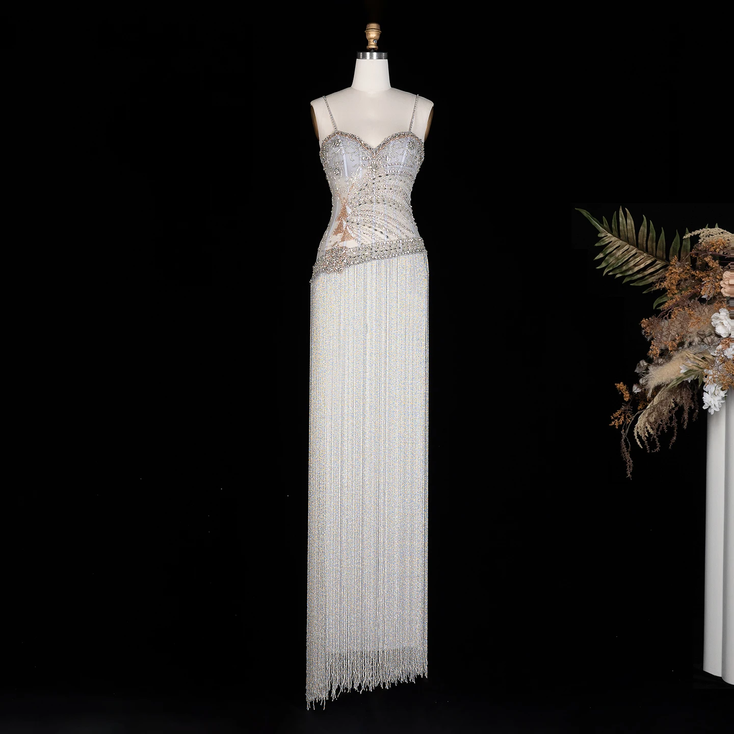 Sharon Said Abendkleider Luxus Spaghettiträger Etuikleid Tüll Perlen Quasten Kristalle Dubai Formelles Partykleid SS202 Maßanfertigung – Detail 12