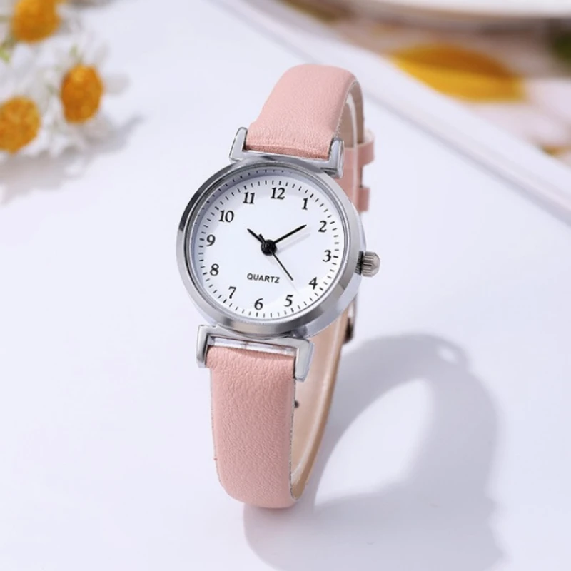 Montres-bracelets à quartz à petit cadran pour femmes, montres simples pour filles, horloge ronde en cuir, cadeau populaire