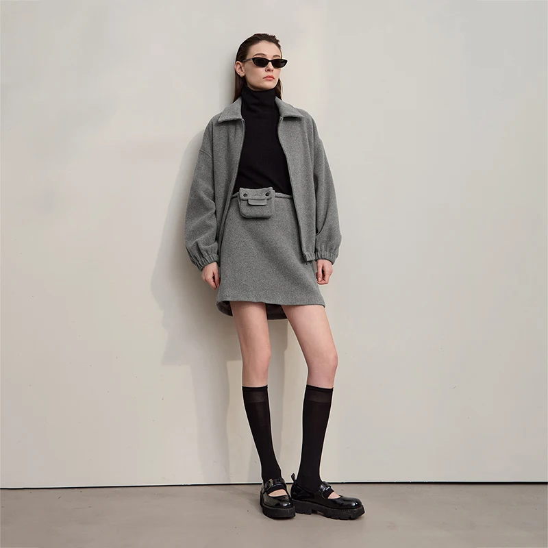 Jaket Wanita AMII 2025 Musim Dingin Minimalis Ritsleting Lengan Panjang Jaket Rok Mini Polos Elegan Longgar Pakaian Wanita 12524027