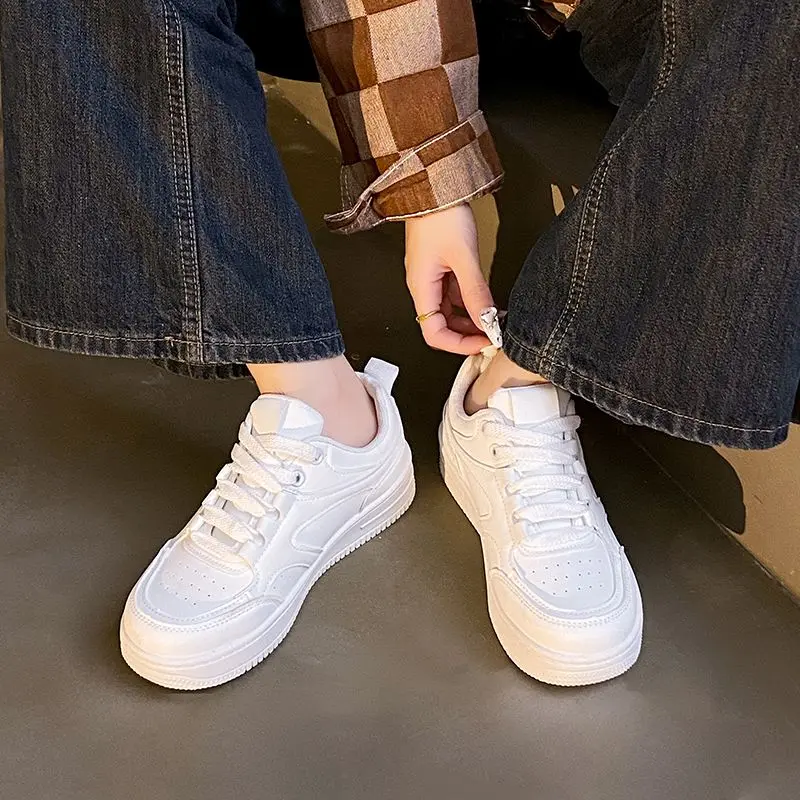 

2025 Trendy Student Sneakers Autumn White Thick Sole Sneakers for Women Lightweight Comfort School Uniform Matching Shoes​