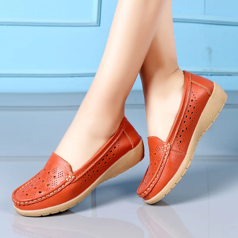 Spring Autumn Women Wedge Hollow-Out Bean Shoes Adult Soft-Soled Round-Toe Mom Nurse Shoes Lady Flat Casual Shoes  Leisure Shoes - view 3