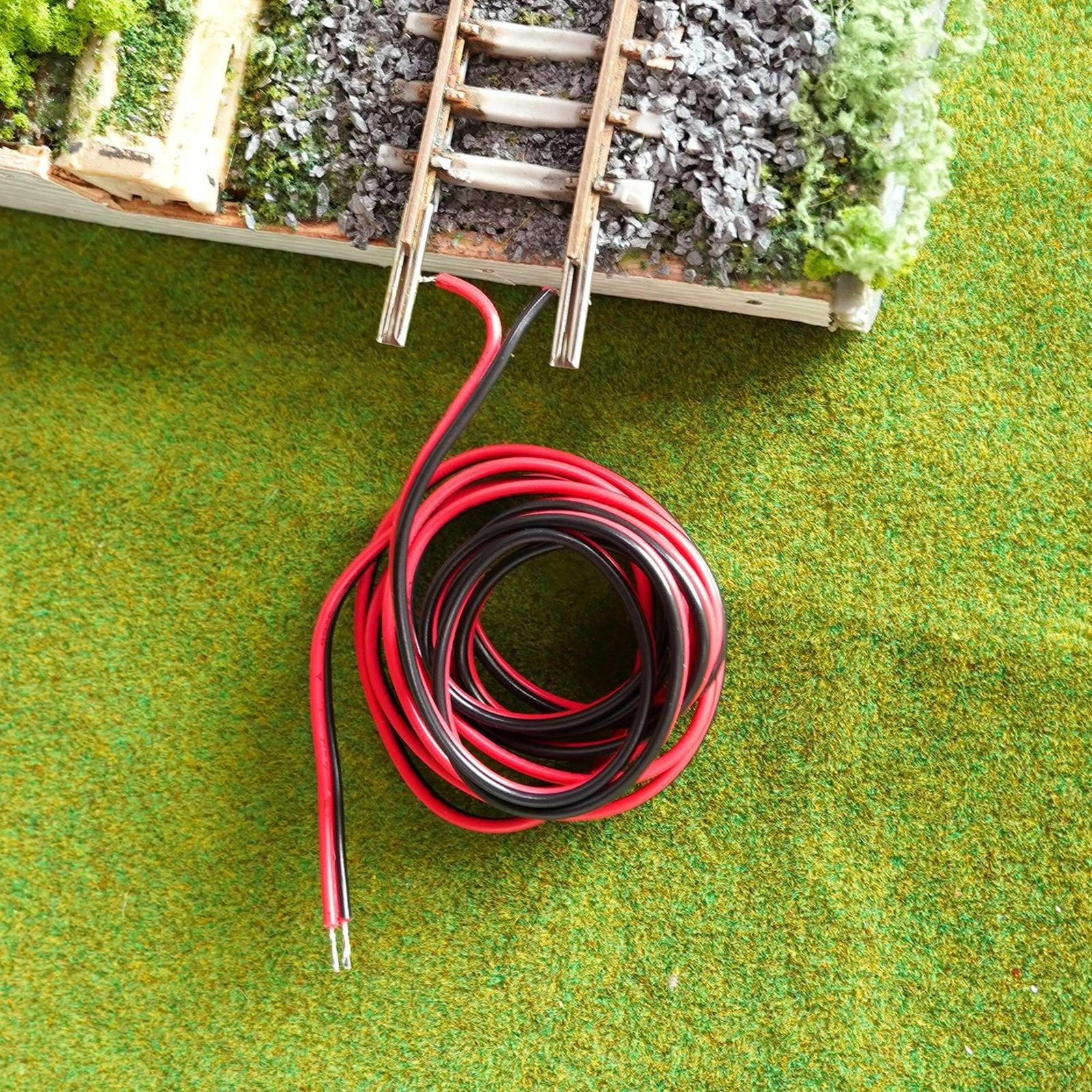 HO Track Power Wire Join Wire | Metal Connector Terminals, Insulated Leads, for Model Train Setups