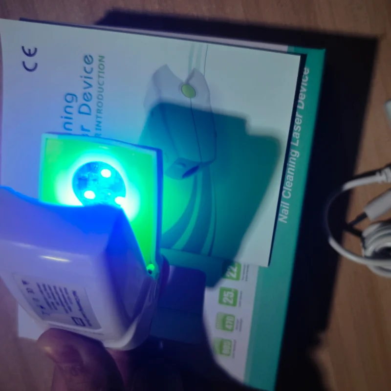 Urządzenie LED do leczenia grzybicy paznokci, laser do czyszczenia onychomikozy, ładowanie USB, światło podczerwone 905nm, światło niebieskie 470nm, salon paznokci